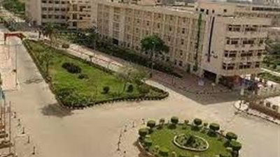 زراعة عين شمس تستقبل الطلاب الجدد بالمزمار و التنورة