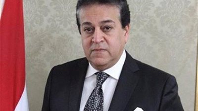 وزير التعليم العالى يتفقد أعمال التطوير بمعهد إعداد القادة بحلوان