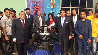 جامعة حلوان ..  ثالث جوالات وزير التعليم العالي لتفقد العام الدراسي الجديد بالجامعات
