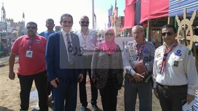 نائب رئيس جامعة قناة السويس يتفقد معسكر الجوالة بأسبوع شباب الجامعات  
