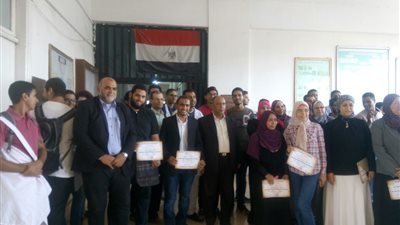 بالصور.. ورشة عمل  التقنيات الميكروبية فى التكنولوجيا الحيوية بكلية الزراعة جامعة عين شمس