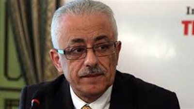 بعد اعتماد الوزير | بالمستندات..  ننشر القرار الوزاري الخاص ببرناج ترقية 523 ألف معلم 