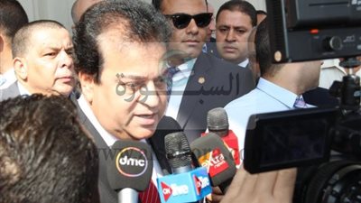 وزير التعليم العالي : نحرص علي تطبيق الأعراف الجامعية ومعاقبة كل من يخالفها.