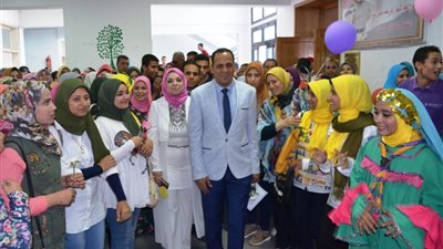 رئيس جامعة دمنهور : نحمل مسئولية تنمية وتطوير المجتمع