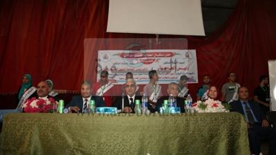 رئيس جامعة جنوب الوادي يحث الطلاب على المشاركة في الجودة