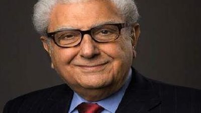 وزيرة الهجرة تنعي وفاة أستاذ القانون المصري محمود شريف بسيوني