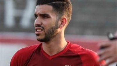 ازارو يقود هجوم الاهلى امام النجم الساحلى