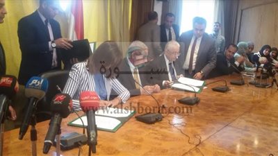 توقيع بروتوكول بين وزارات التعليم والتجارة والصناعة والهجرة لتنفيذ مشروع قومى لتدريب 2000 شاب 