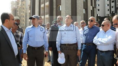 وزير الإسكان من العاصمة الإدارية الجديدة: 25 ألف وحدة بالحي السكني يتم تشطيب 17 ألفاً منها .. وديسمبر المقبل بدء تشطيب الفيلات