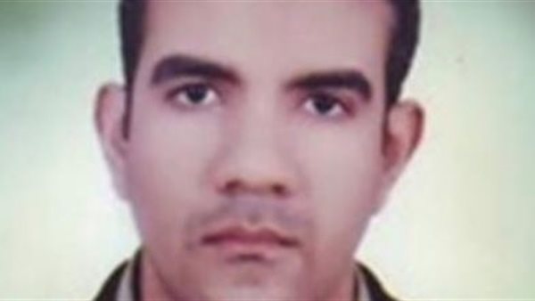 الناشط عصام عطية