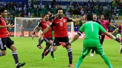صالح وكوكا يقودان هجوم منتخب مصر امام الكونغو