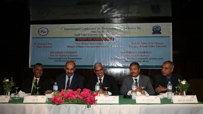 الخشت : نجحنا في تحويل 45% من إدارة الجامعة إلي اللامركزية