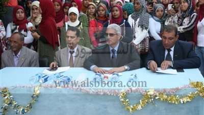 طلاب جنوب الوادي يحتفلون بانتصارات اكتوبر المجيد