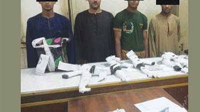 القبض على المتهمين بقتل طالب ومدرس امام مدرستهما بأسيوط