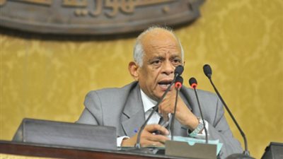 هجوم البرلمان على الحكومة يفتح باب التغييرات الوزارية