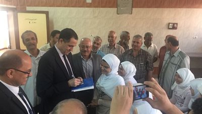 بالصور.. الجيوشى يتفقد مدارس أشمون الفنية