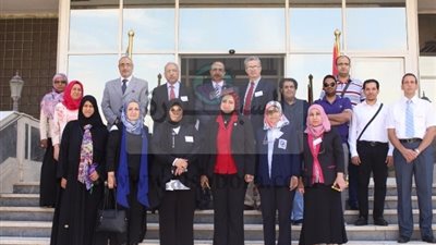 عبدالغفار يؤكد على ضرورة التعاون مع المؤسسات العلمية العالمية