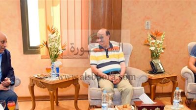 مميش : السيسي يفتتح 20 مصنع بالعين السخنة فبراير المقبل