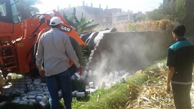 محافظ سوهاج : إزالة 11 حالة تعدى على الأراضى الزراعية 