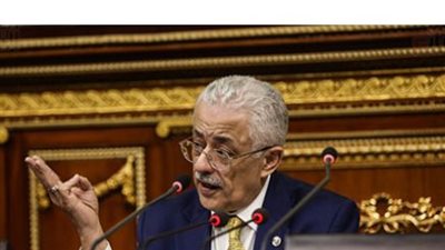 شوقى يعين مديرا جديدا للمركز القومى للامتحانات..ويآمر باعادة هيكلة المركز