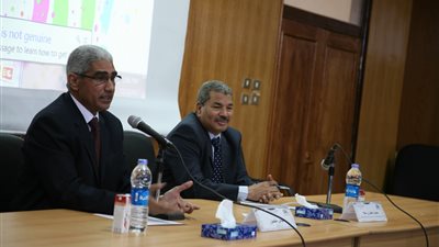 رئيس جامعة جنوب الوادى يشهد ورشة عمل عن 