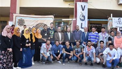 افتتاح معرض فنى واخر للكتاب بكلية الطب البيطري بجامعة مدينة السادات