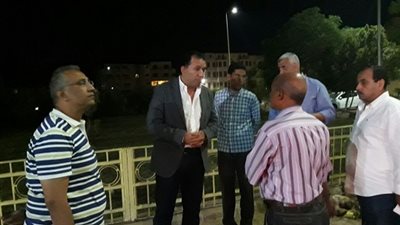 بالصور.. جولة لمحافظ الأقصر بشوارع الكرنك