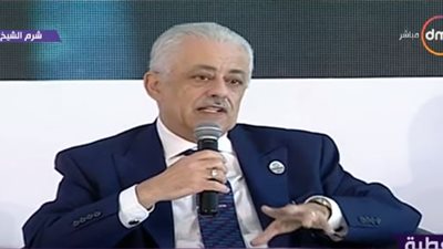 بالفيديو| طارق شوقى يستعرض مناهج العام الدراسى المقبل أمام الرئيس السيسى