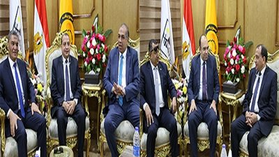 رئيس جامعة بني سويف يستقبل الجهات الامنية والرقابية لتهنئته بالمنصب الجديد