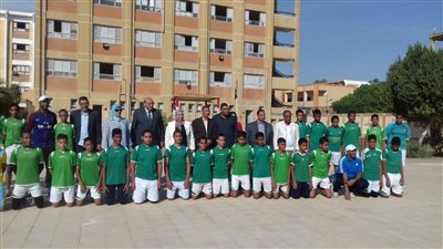 وزارة التربية والتعليم تكرم فريق كرة القدم بمدرسة الثانوية العسكرية بالأقصر 