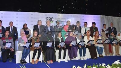 17 منحة دراسية لطلاب جامعة عين شمس ببرنامج مستقبلى