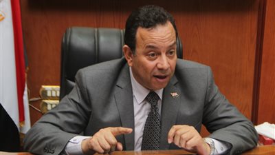  بالمستندات..  رئيس جامعة المنوفية يقبل تظلمات اكثر من 1000موظف بالجامعة 