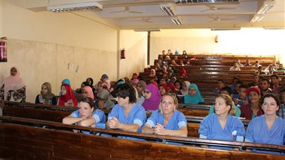 وفد هولندي للارتقاء بالمنظومة الصحية بمستشفيات قنا الجامعية