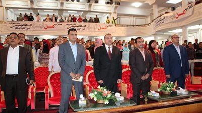 رئيس جامعة بني سويف: يشهد الحفل الوطني لكورال الجامعة بمناسبة احتفالات أكتوبر المجيدة