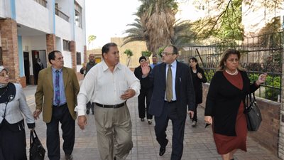 التعليم: تتابع سير العملية التعليمية وانتخابات مجلس الأمناء بالمدارس