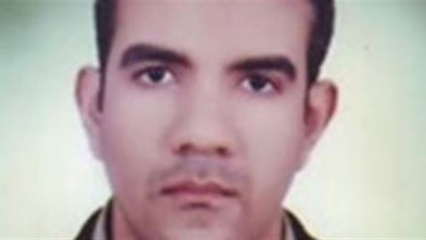 الناشط التعليمى عصام