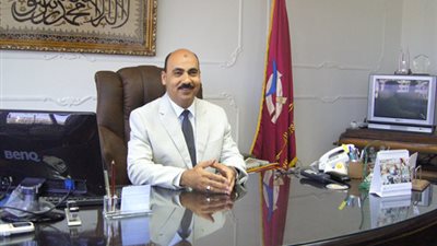 إنذار على يد محضر لرئيس جامعة الفيوم بسبب 