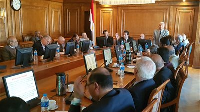 عبدالغفار: ضرورة التنسيق والتعاون بين كليات الهندسة بالجامعات المصرية وشركات الصناعة