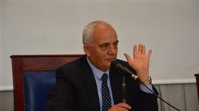 رئيس قطاع التعليم يوجه رسالة هامة  لطلاب الثانوية العامة