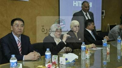 وفد صيني متخصص في الطب التكاملي يزور جامعة قناة السويس