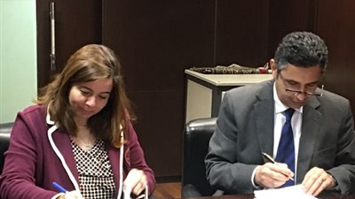 بالصور.. مى عبدالحميد: بروتوكول تعاون بين صندوق التمويل العقارى وبنك ناصر لتوفير التمويل للمستفيدين بوحدات الإسكان الاجتماعى