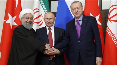 بالفيديو..  بوتين يسحب الكرسي من تحت أردوغان لاسقاطه؟