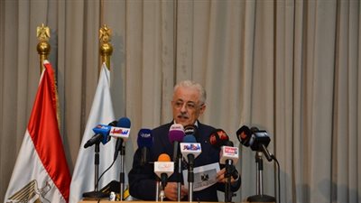 رسميا| التعليم تكشف النقاب عن مفاجأت جديدة بشأن امتحانات الثانوية العامة.. وتعلن موقفها من الخريطة الزمنية للعام الدراسى الحالى