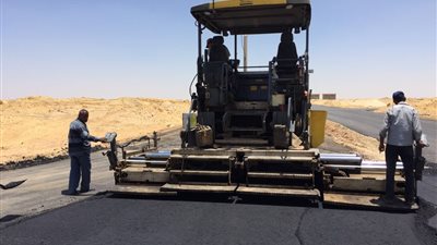 وزير الإسكان: العمل على قدم وساق للانتهاء من تنفيذ مرافق المرحلة الثالثة بمشروع بيت الوطن بالقاهرة الجديدة لتسليم المستفيدين