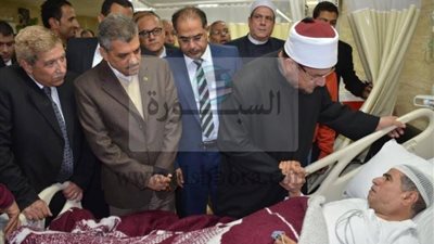 وزير الأوقاف ووكيل ونواب البرلمان يزورون مصابي حادث الروضة بالإسماعيلية