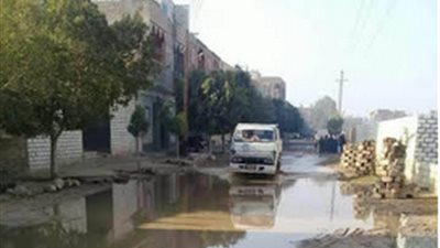 بالصور.. الموتى تستغيث بأسيوط والمقابر تنهار