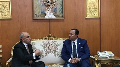 رئيس جامعة المنوفية يستقبل رئيس الجامعة الفرنسية