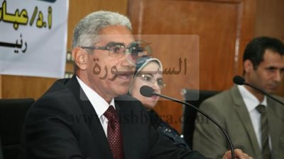 رئيس جامعة جنوب الوادي يشهد فعاليات مسابقة المراسل التليفزيوني