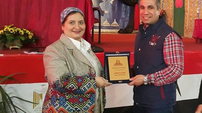 العميد محمد سمير يتحدث عن مشوار كفاحه في ندوة ببنات عين شمس 