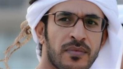 مغرد إماراتى يعرض 50 ألف دينار لمن يضرب أمير قطر بـ